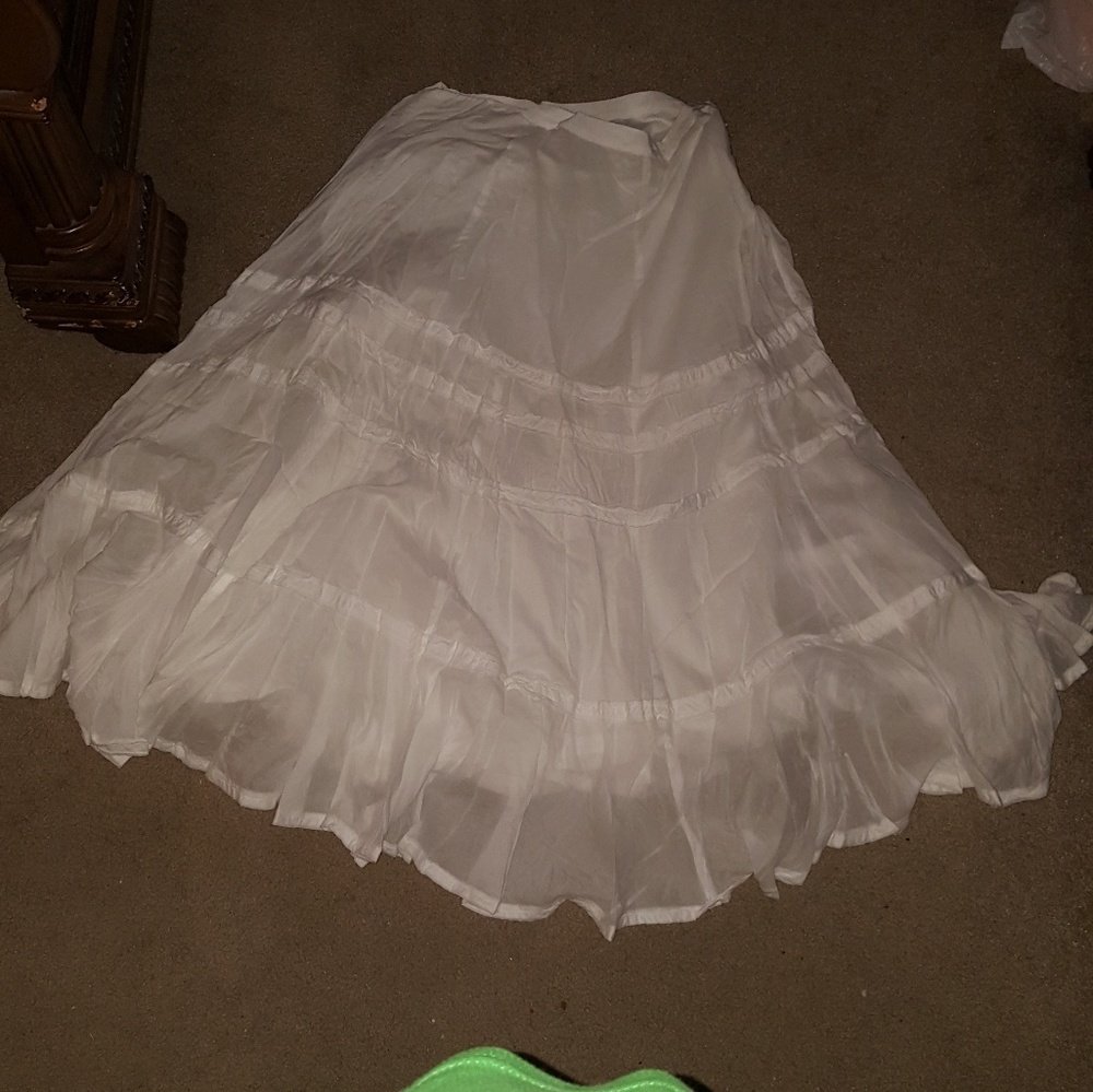 Beautiful Ralf Lauren longer fully lined skirt